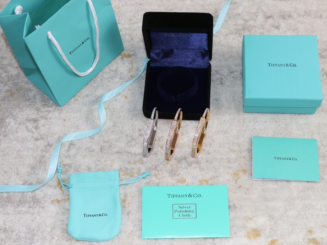 86E69BE8-D224-4795-9157-ED8894F8BCBB