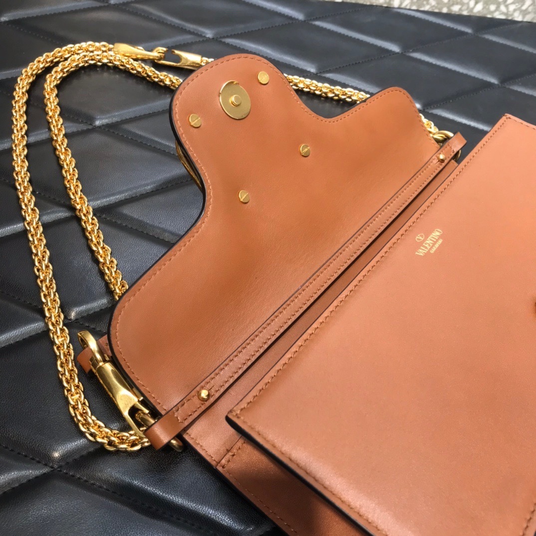 F4505091-92AD-4A3F-B523-BFBD14D076BD