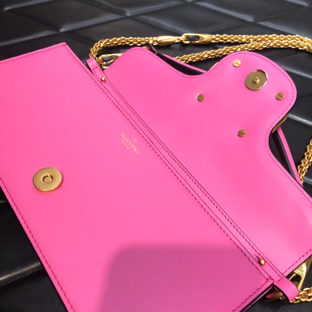 3D1F8FC5-0C3B-4639-A19E-16969D6B5A25