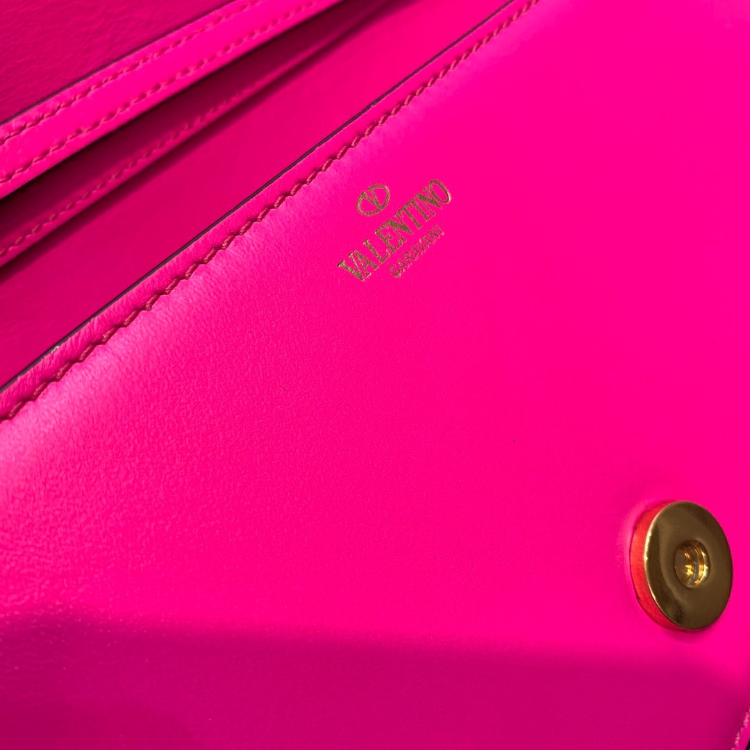 41F8B05D-CA3F-4F29-A289-58BEC88E7E7B