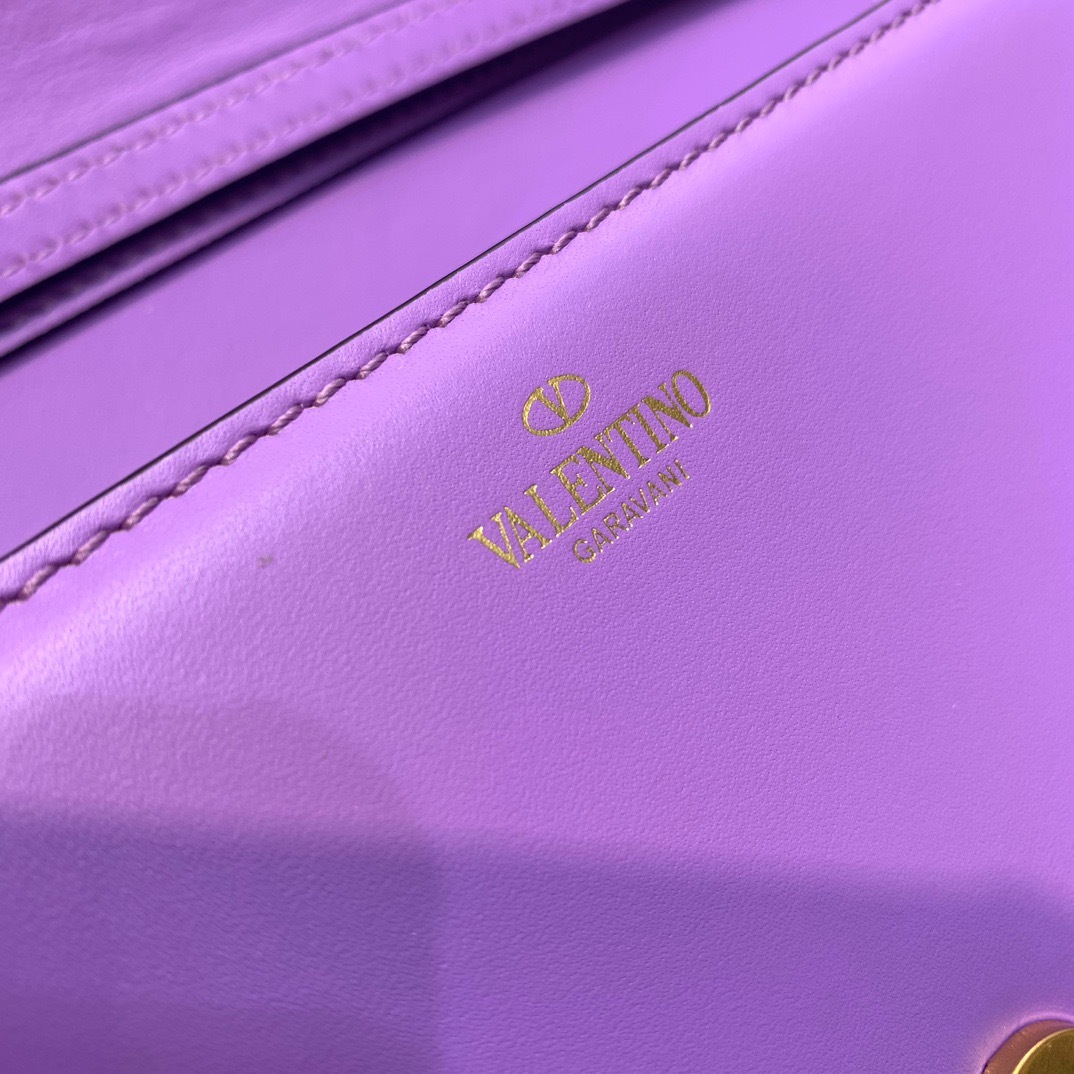 FD08C4AF-1731-4DA9-9633-9F62DB64812C