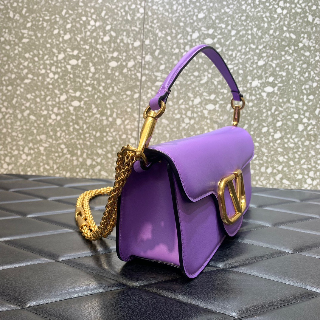 5BD70115-FC21-4C2C-B7F1-505FC8CC8A8C