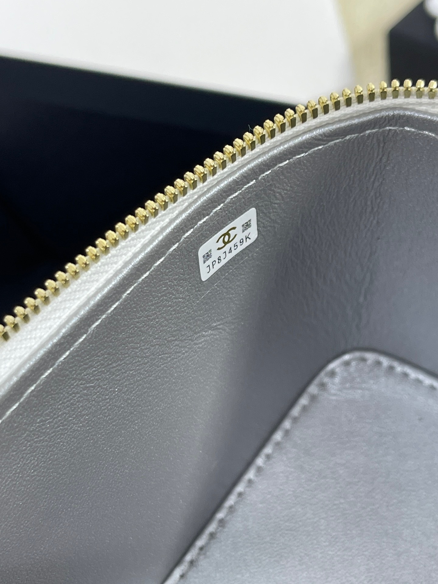 A3A501B1-277D-4F35-9750-E79E21864745