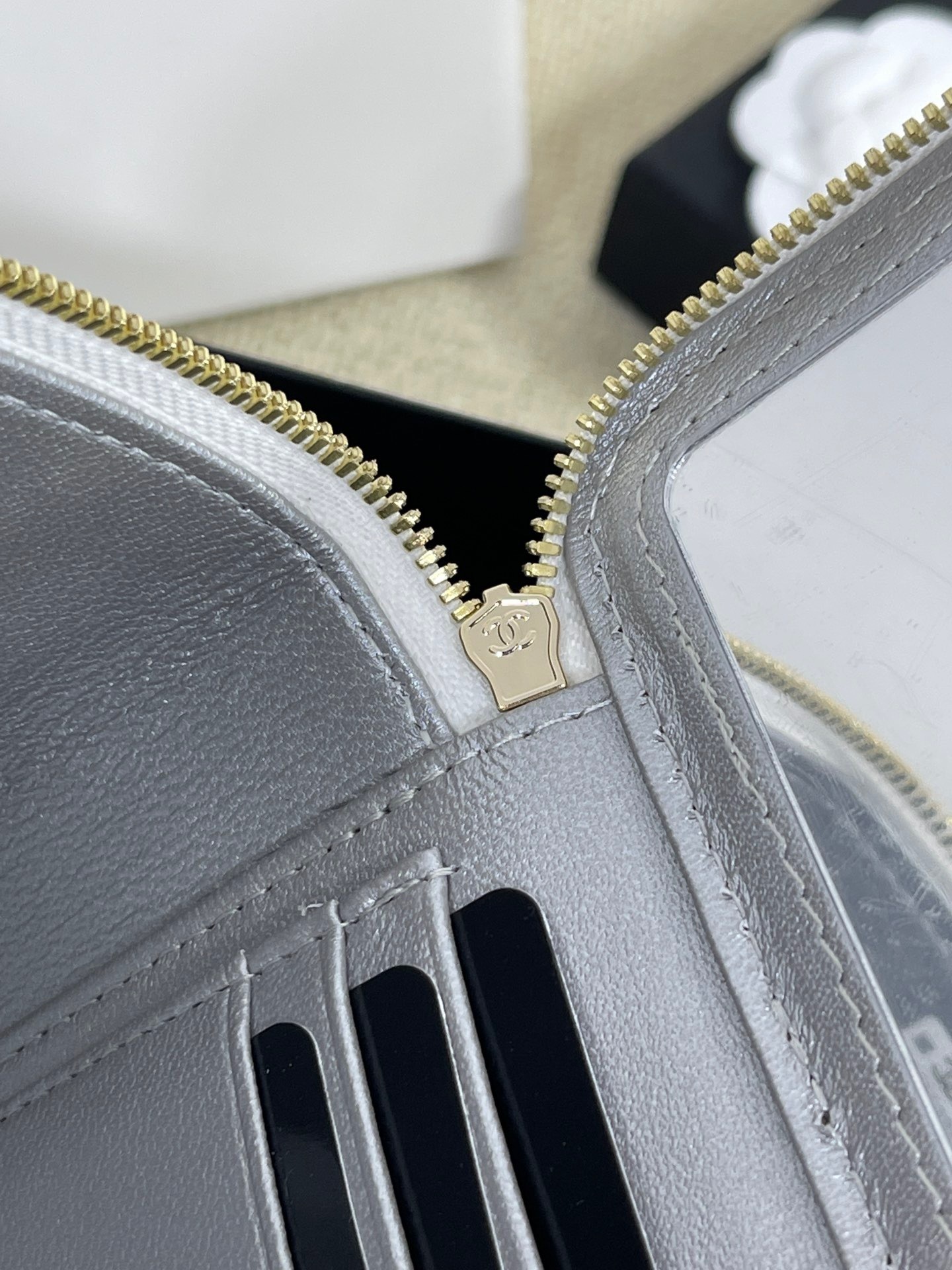 2C1A078B-22E9-490B-A5A4-BEEEA9BF2FC4