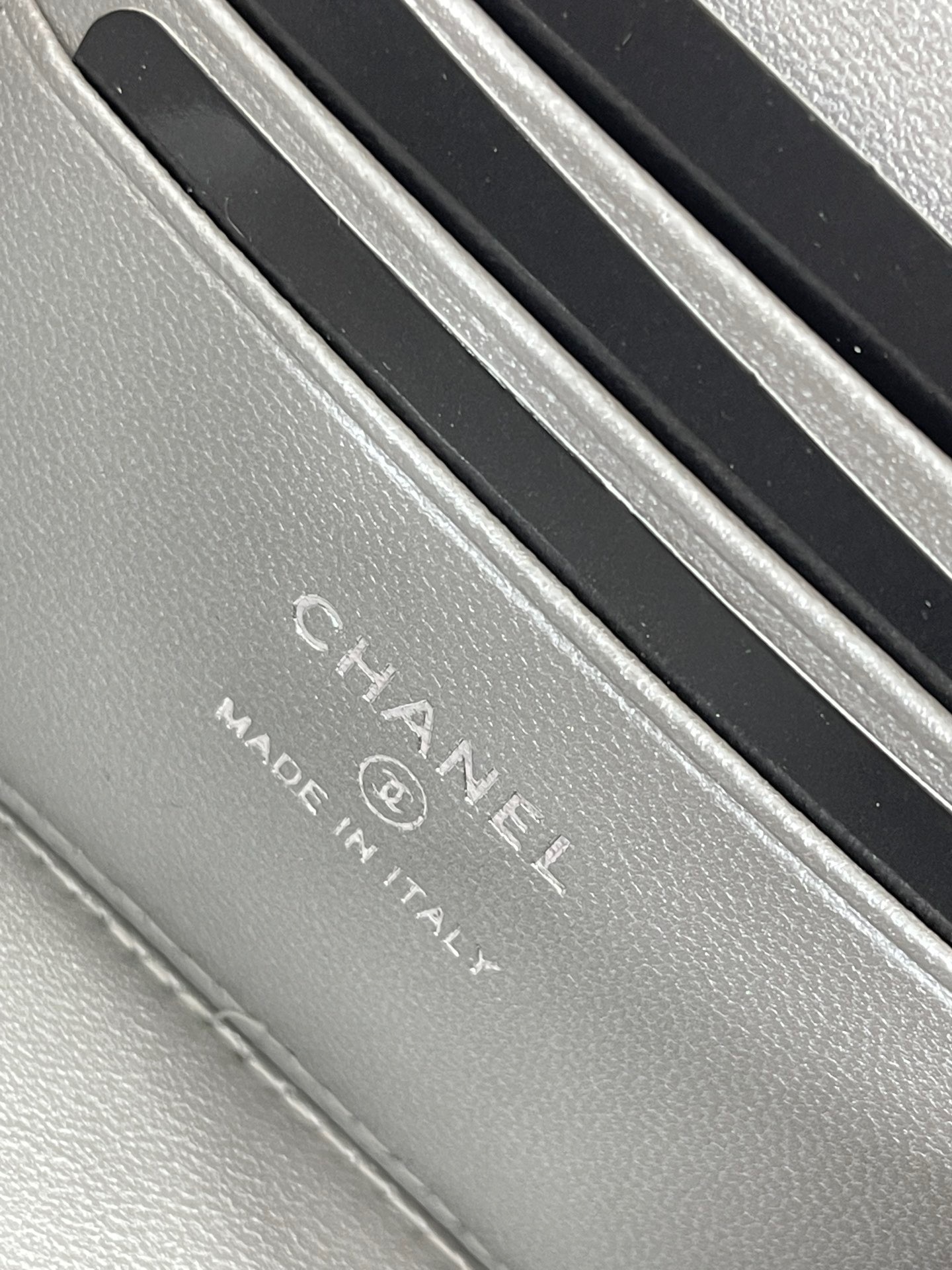 35E0A7E3-F963-4552-BE25-D15F2FAE9D12