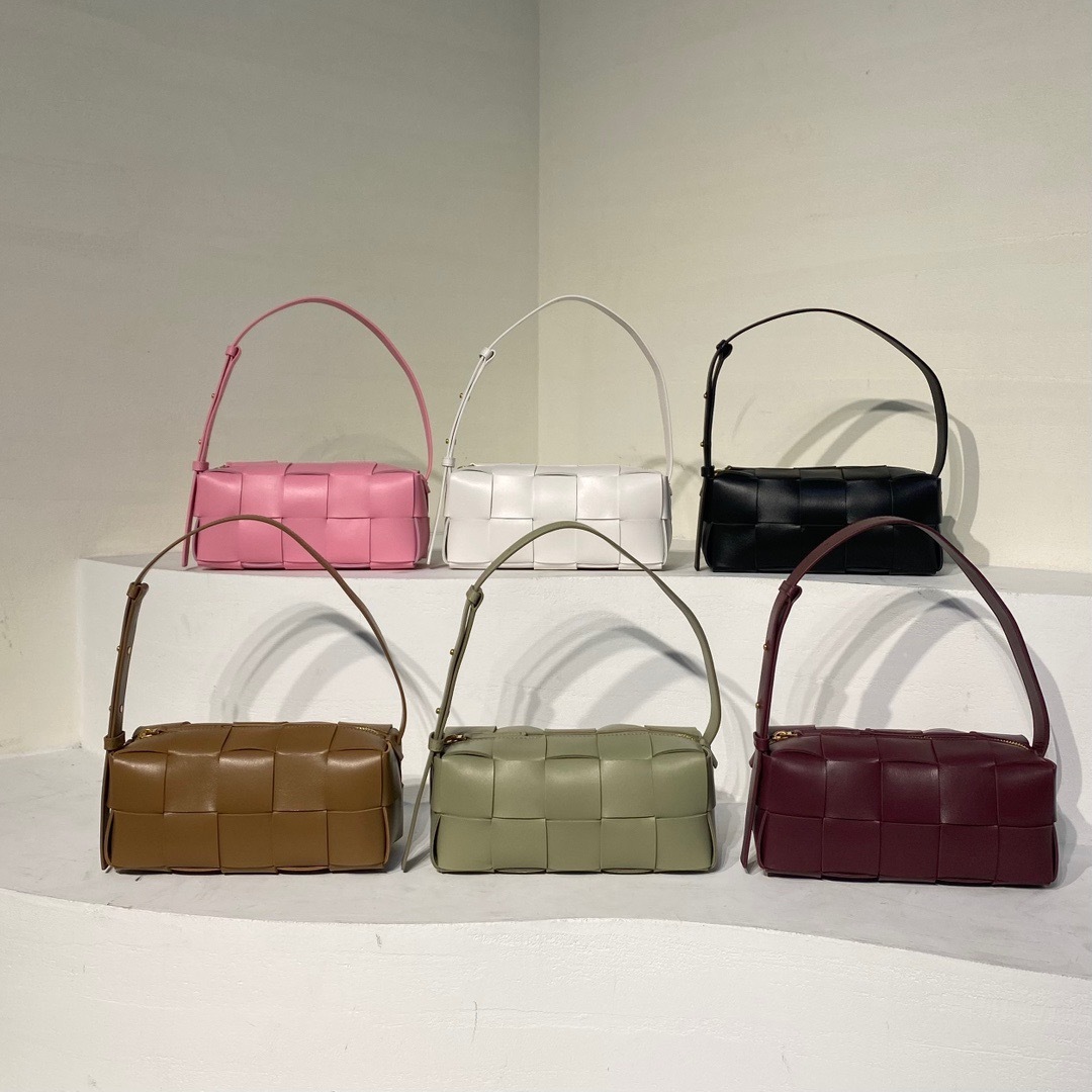 43619969-B3E5-41AC-A6DB-55945A415105