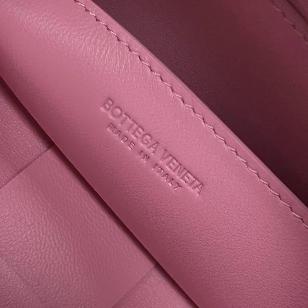 B453B4C2-E2E5-4BAA-9074-25CC74137465