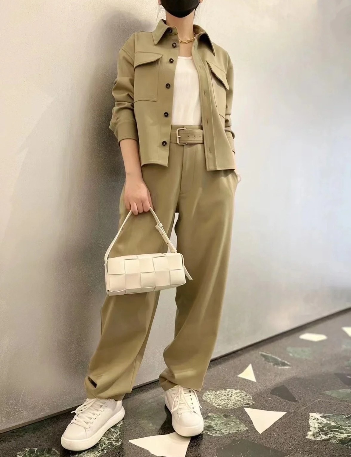 5D9DEA5E-E7B0-4F16-8FC6-9230C58891E5