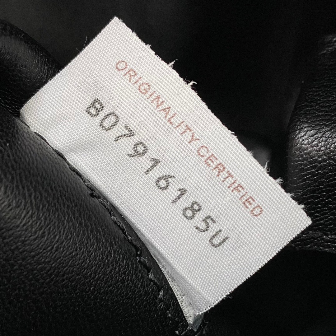 3BD6C65F-A7F5-4FF2-B68B-103403C63790