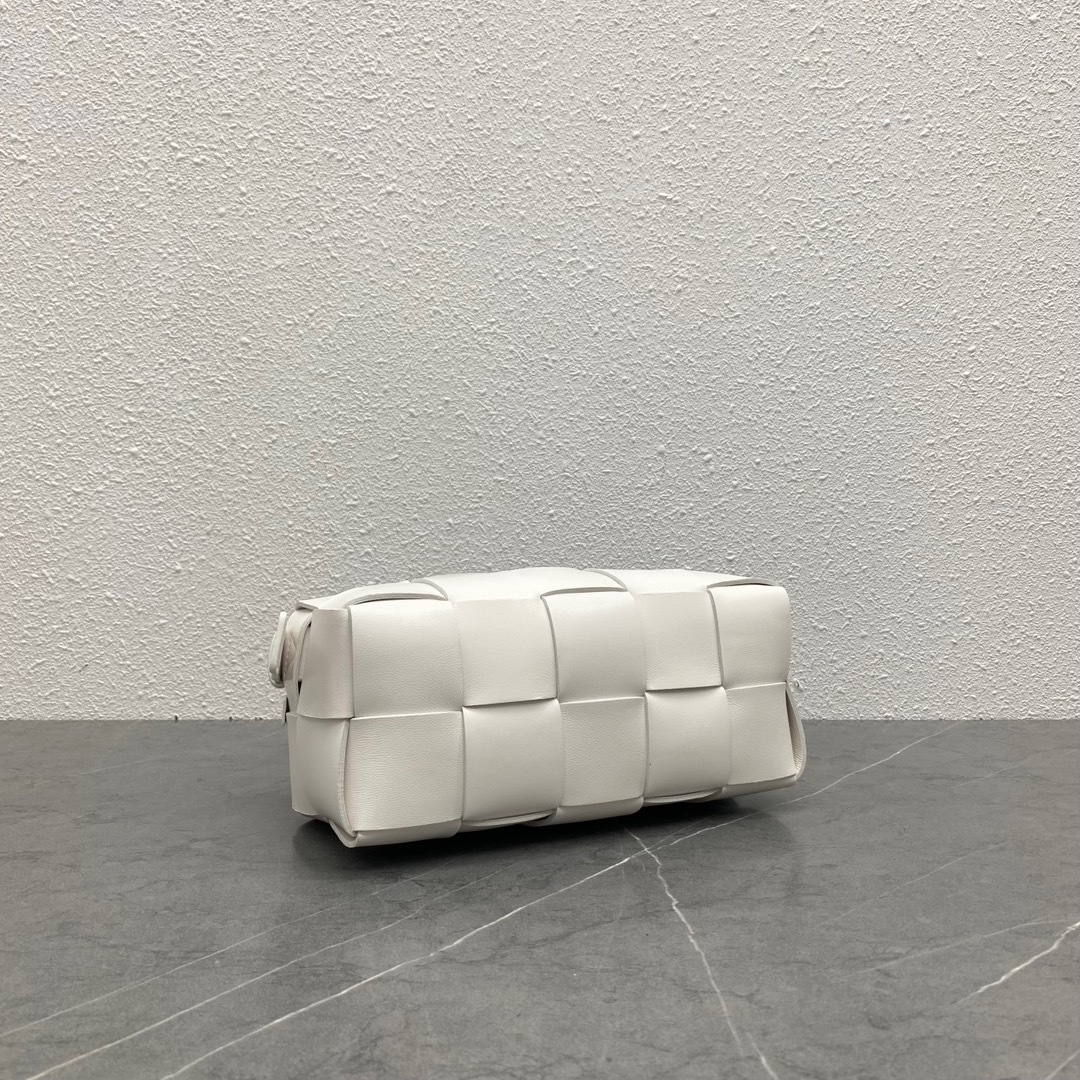 3CDB1760-FFB4-4E23-93C4-5B978105B733