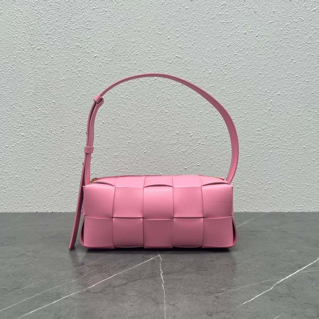 2A4B450B-49A6-4C0D-9CED-63C07B8CC4E1