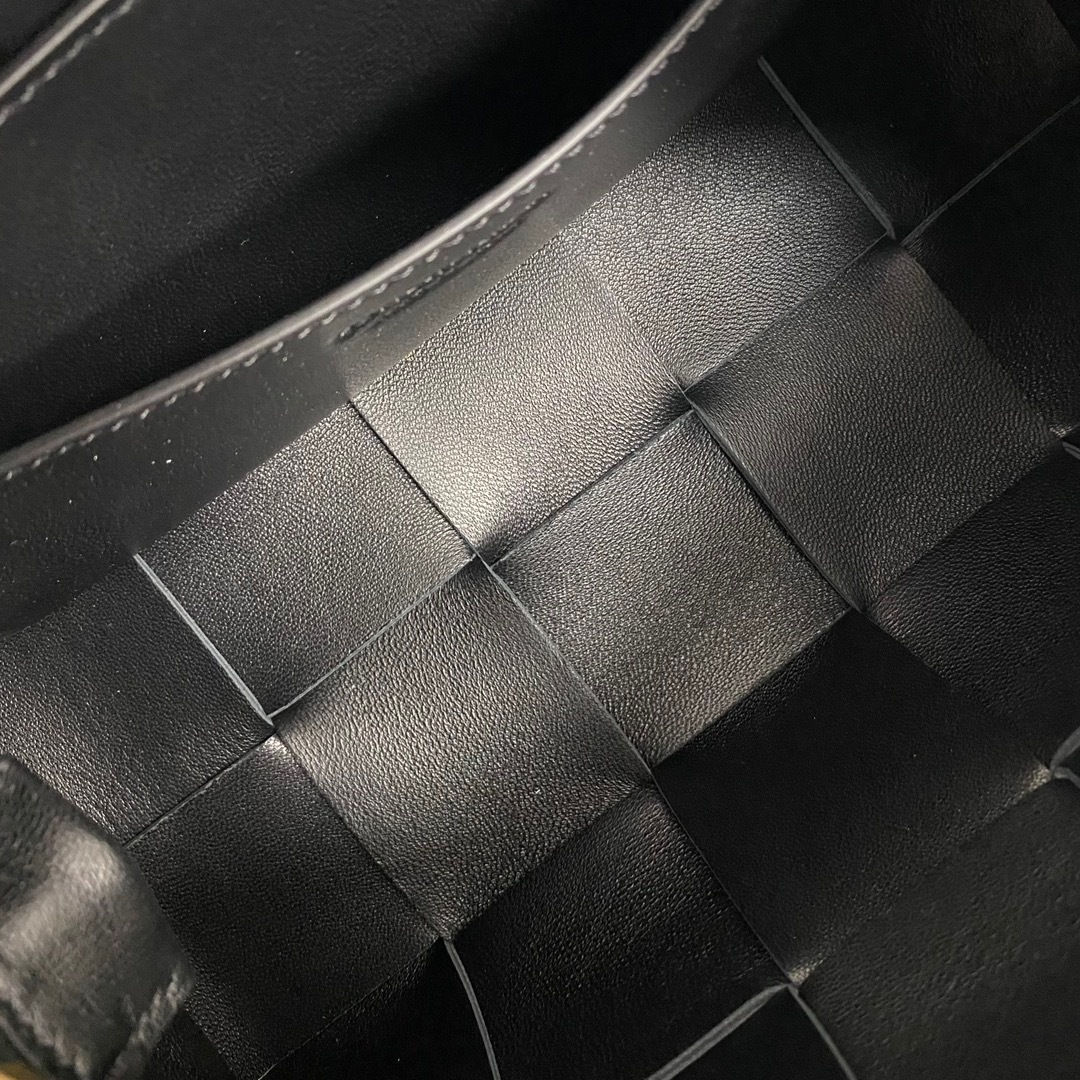 D33CEF19-215C-4275-B0F7-D0316565BBC2