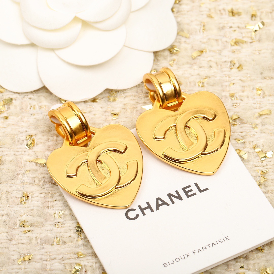 C520DEC3-5B2C-4CB4-865B-11B0DEE98B19