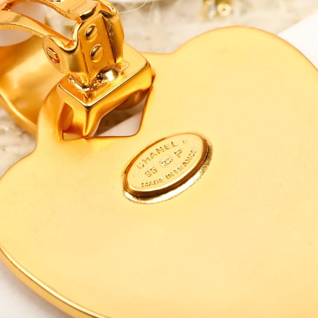 73504EC1-3E86-4915-A30A-A4FB5F578782