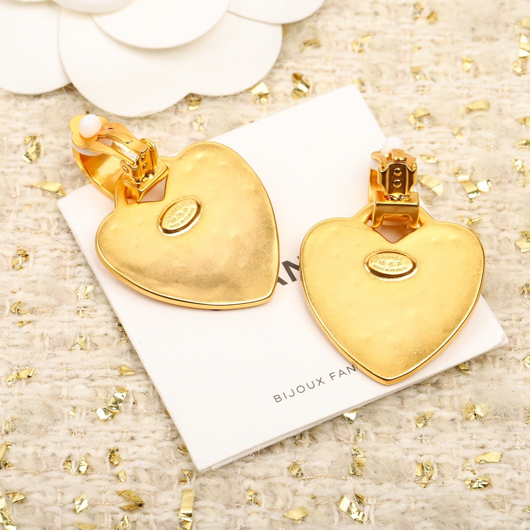 9A454819-131D-4EEF-B574-CF54BBE2E6DF