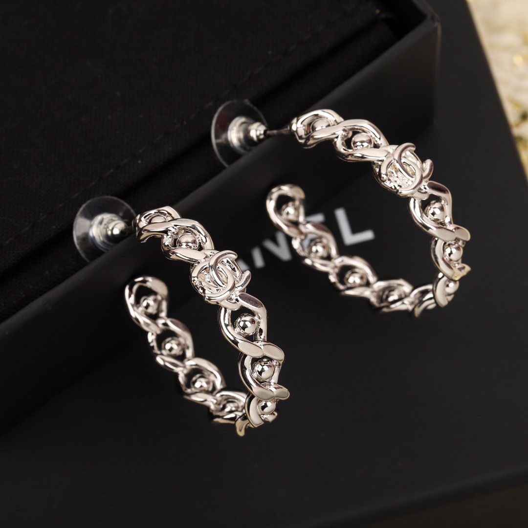 517610E1-2E81-4EE1-B90B-1B326825D11D