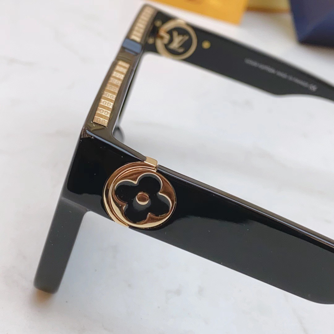 C315C4BB-26B4-483D-9F93-E0D398159D36