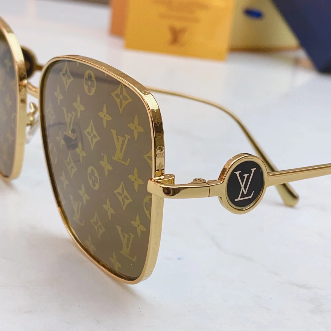 28E6C2A6-BE15-4672-BA40-8043354A7223