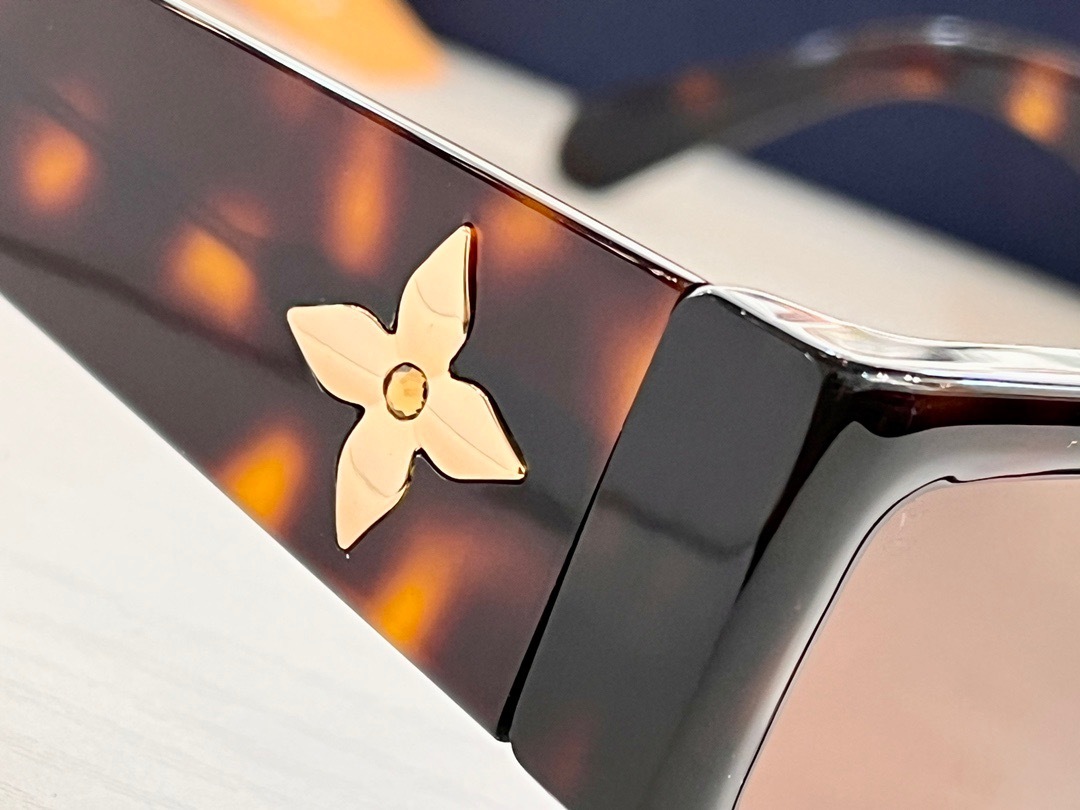 F168520C-6641-4FE2-8F11-649C03F8F7F3