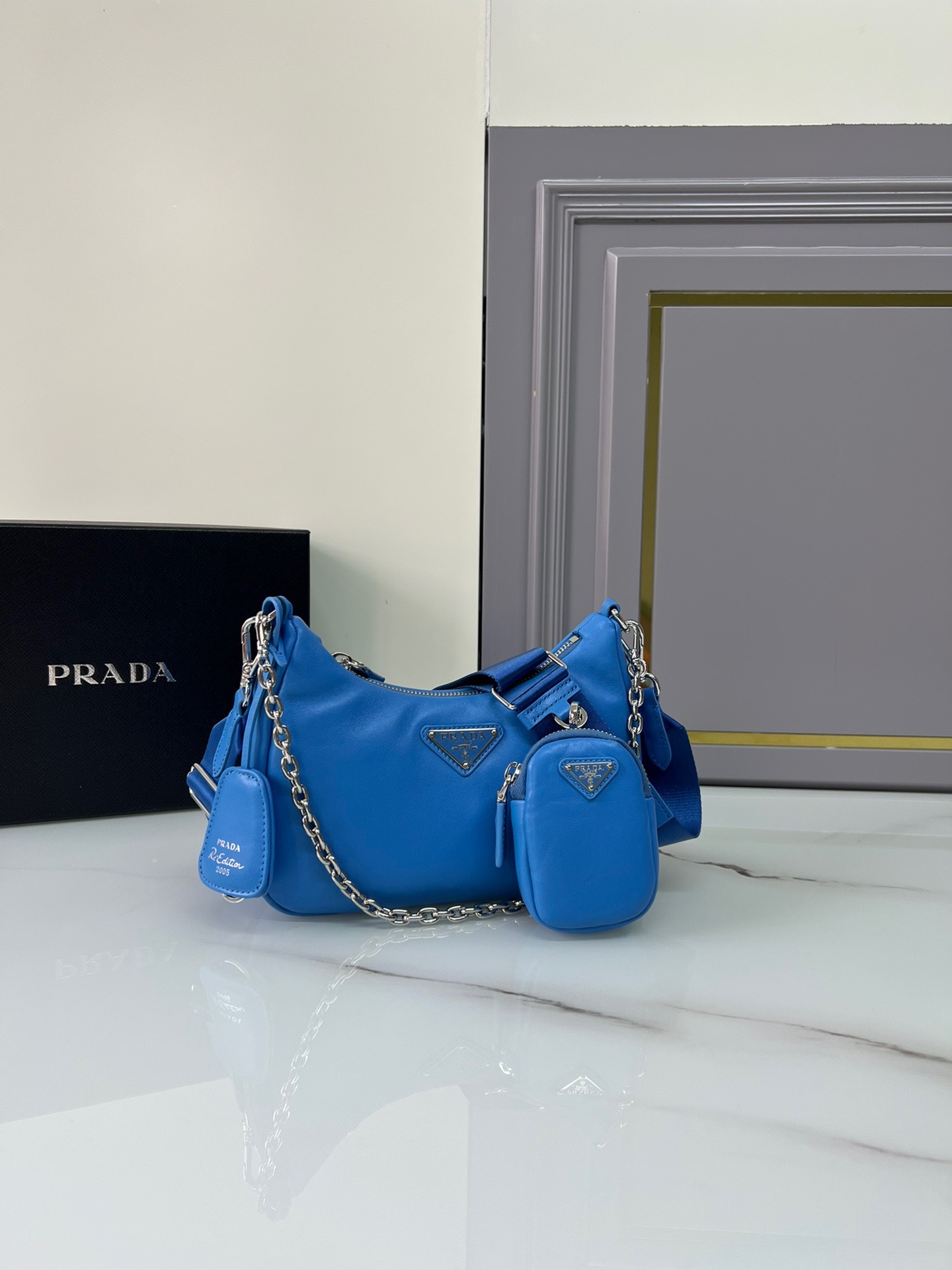 7AE65B4C-2D40-4D59-9DFA-365F5AA30F54