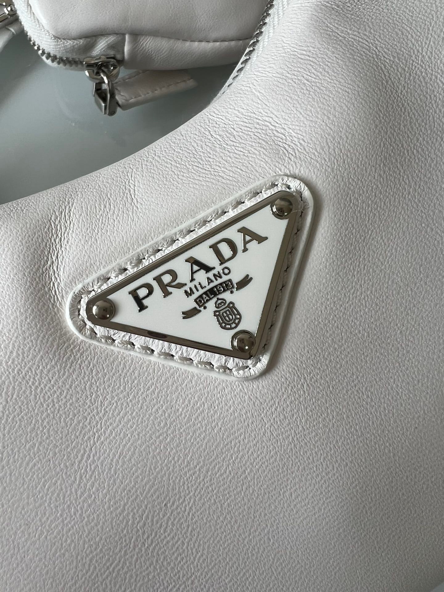 9AC089A9-A996-4C05-961F-C414981CB8B8