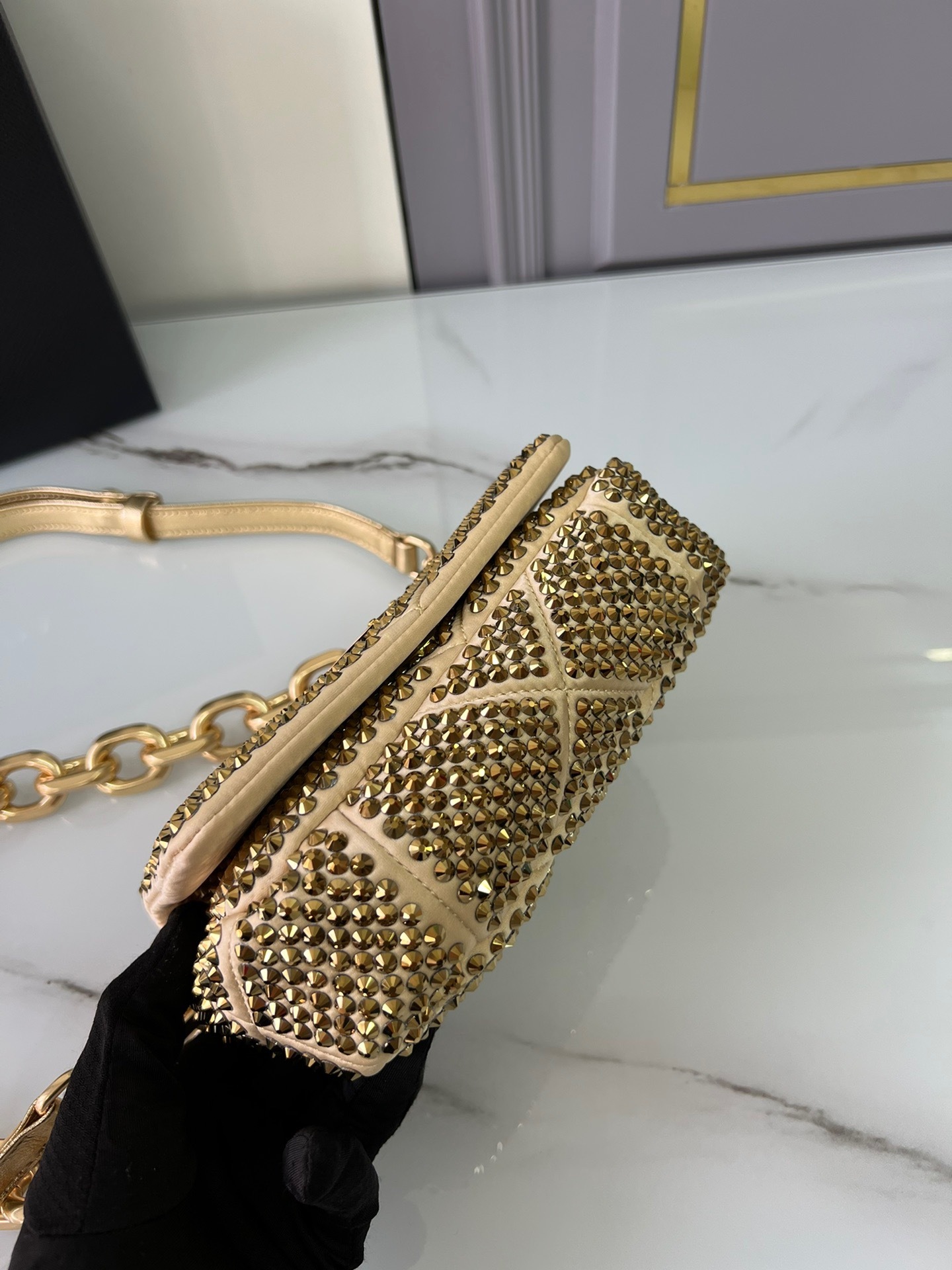 05EDD3B9-9D6E-41C7-90B9-BC14FDD91EEB