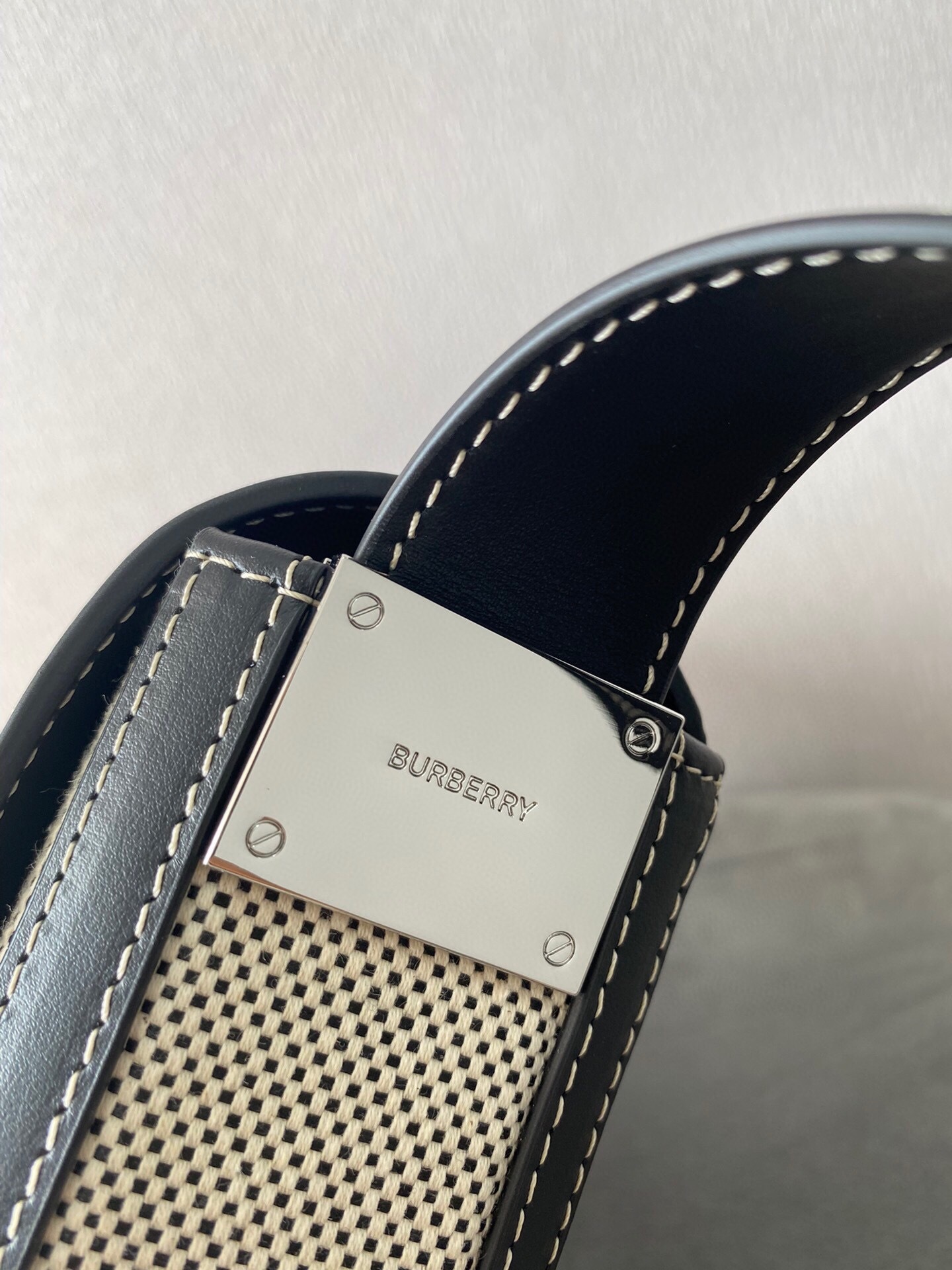 8983D368-2A1F-49C3-B9B8-4D9E14CDCDB6