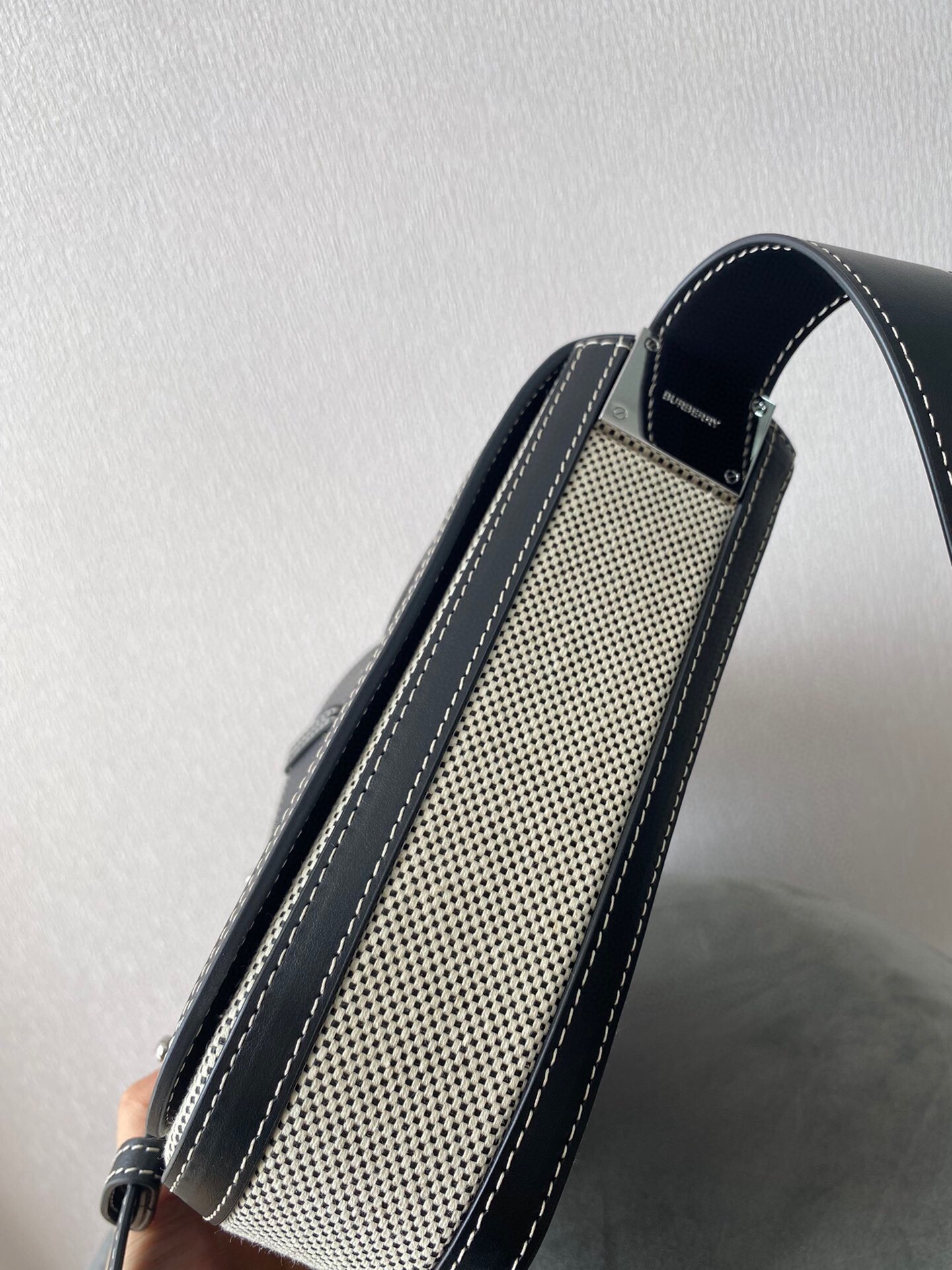 D0F76CCA-5727-403F-B683-B69C7CC6BE55