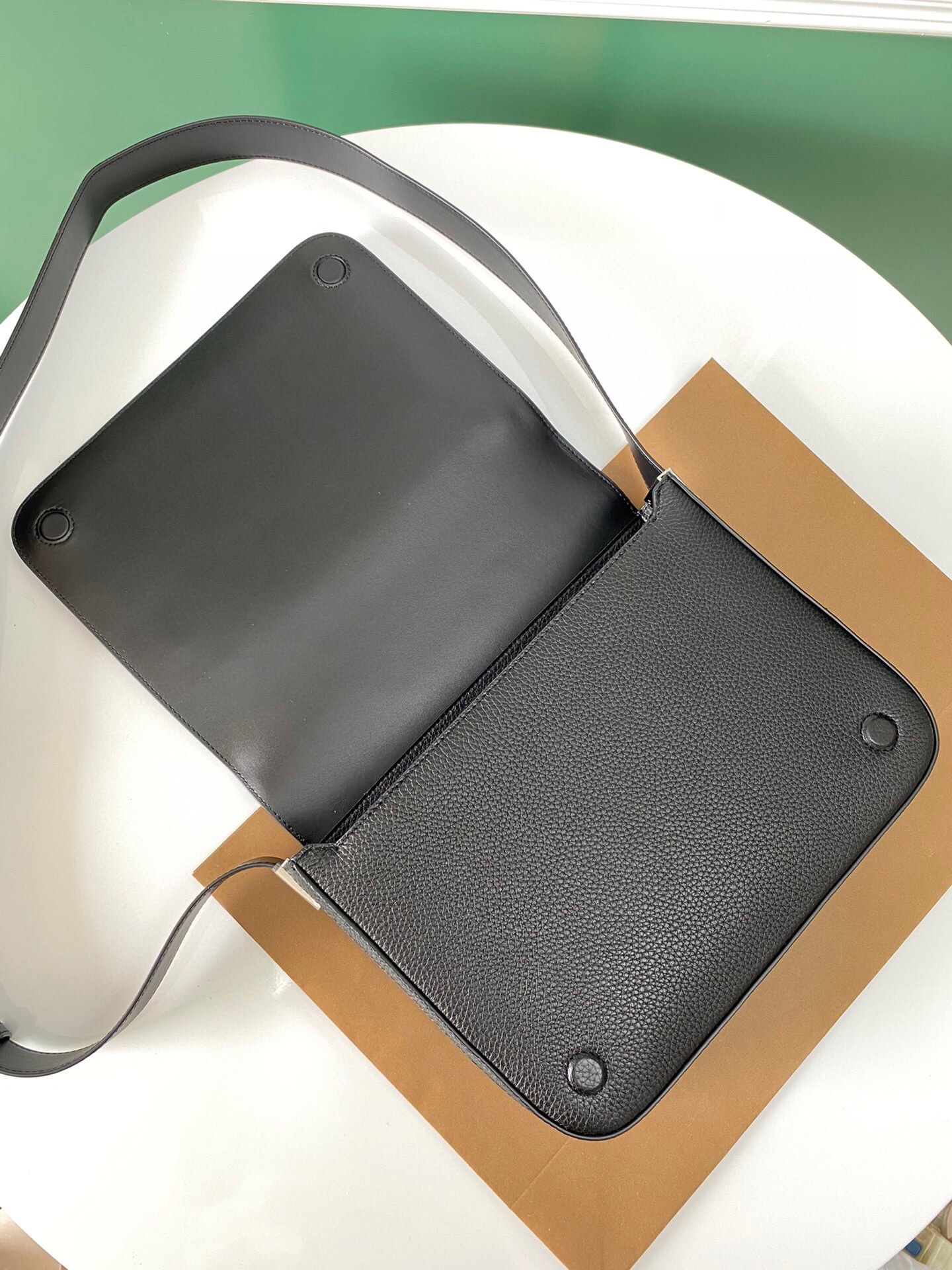 A4458C28-2F12-4008-B2A2-36DAF8FE7376