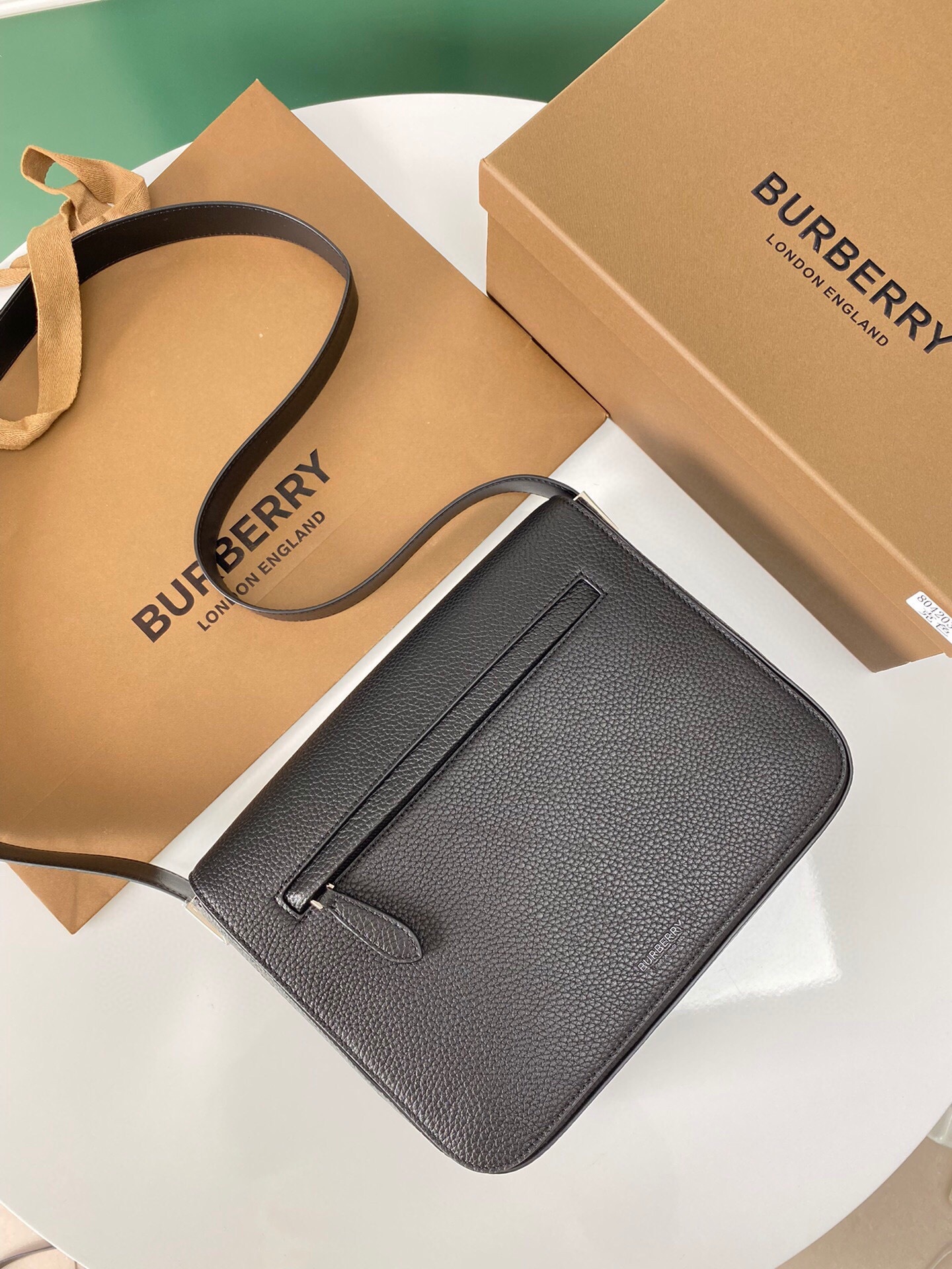 AC85F94B-5EDC-44C5-AAC9-AA47591D880C