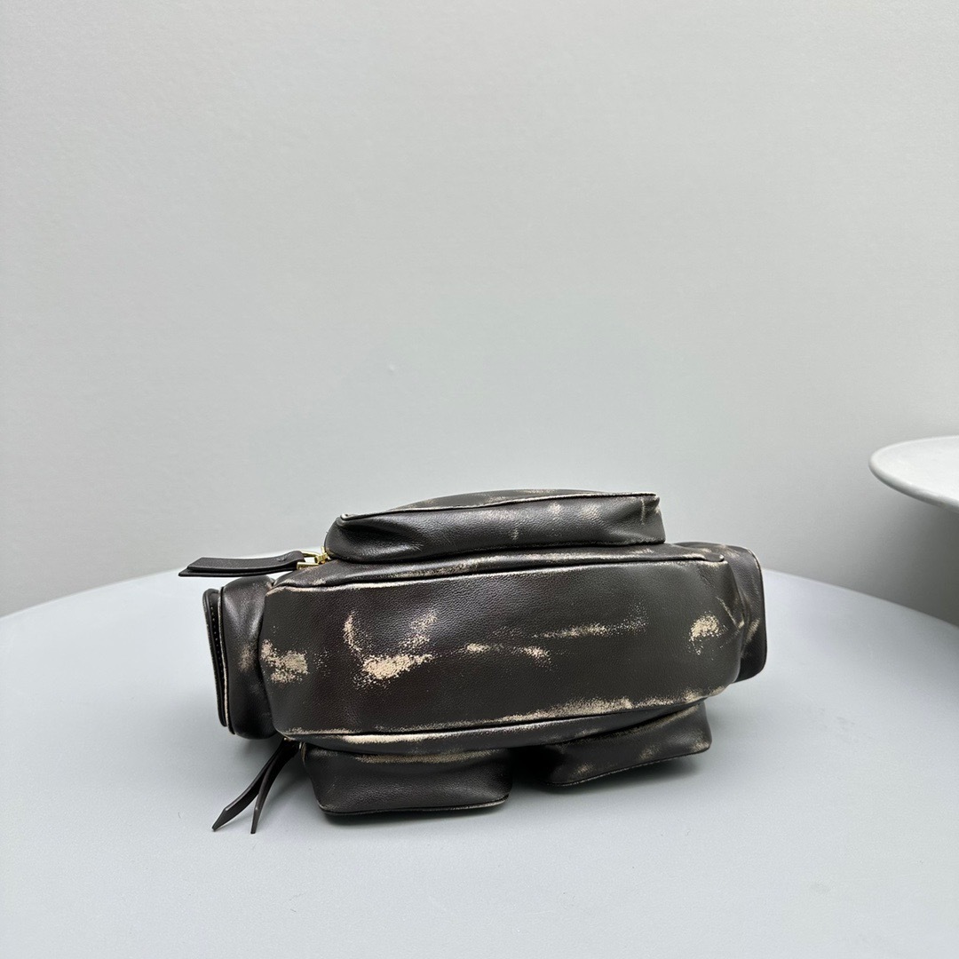 AD43EBD5-394F-41E2-8C75-A5E04556FB5E