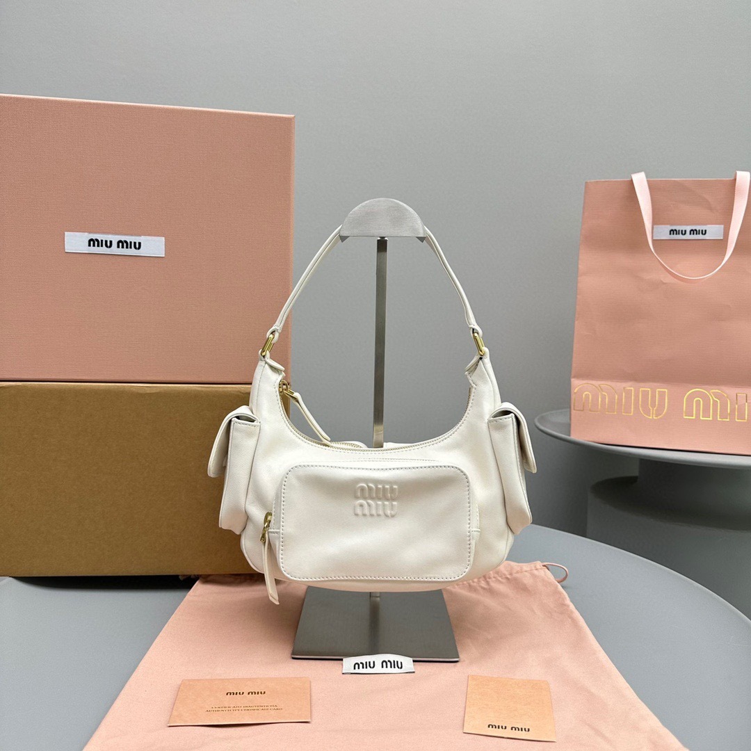 7BBD976B-69E4-450C-BF0D-F716C7BA3A78