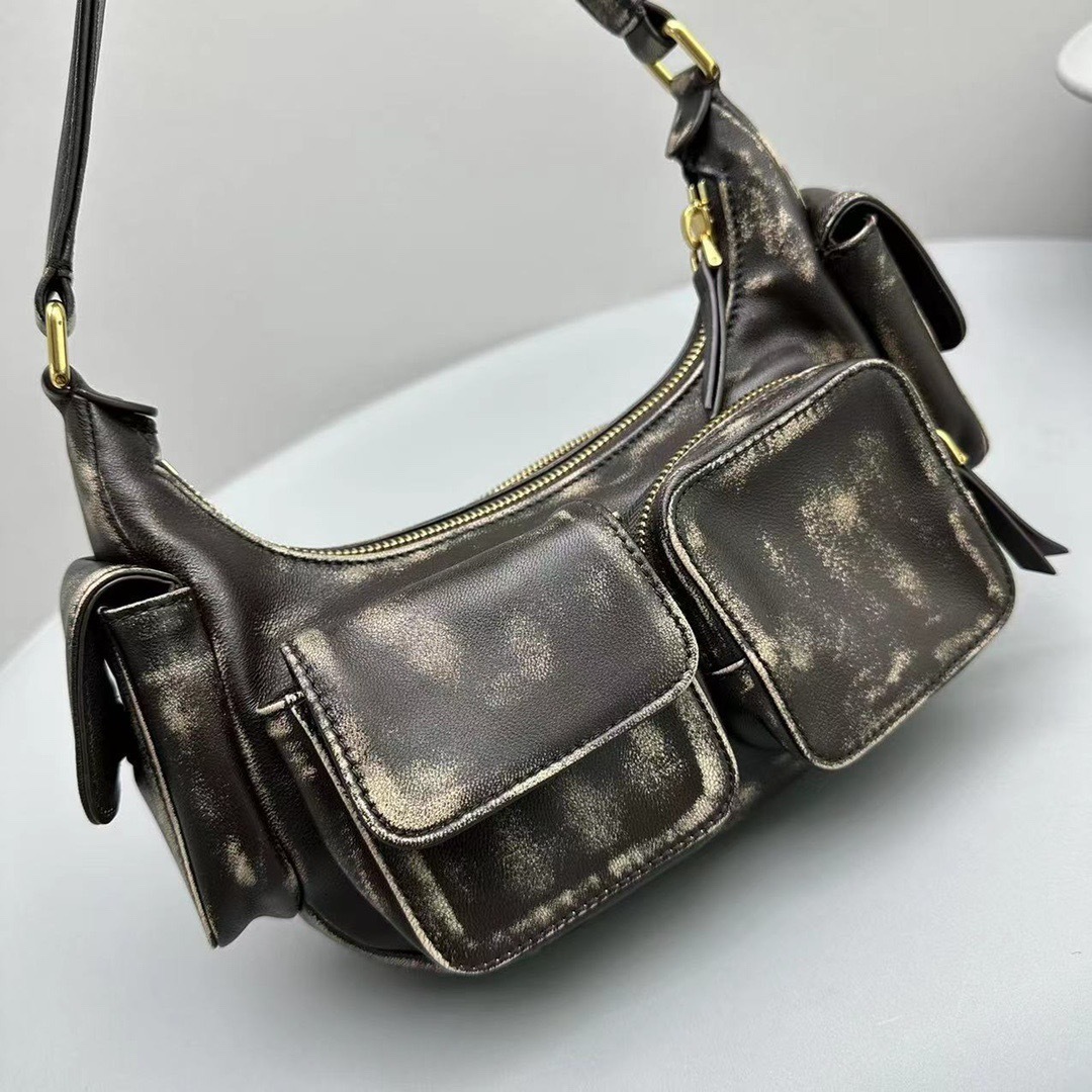 9F3A66A6-4485-4110-B4F7-BB416CB31829