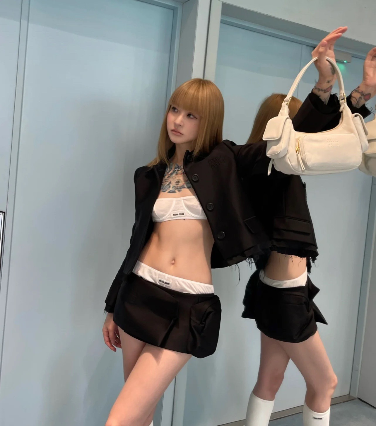 B941C166-AB99-41C4-BB6F-F5D21F9F0E79