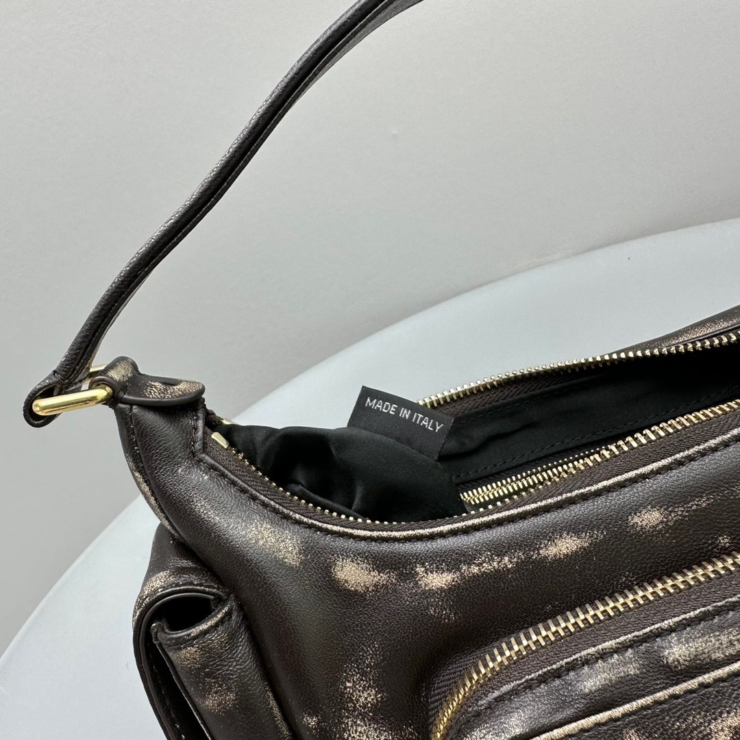 62FECBD0-4322-435D-9E54-44AD801C45A9