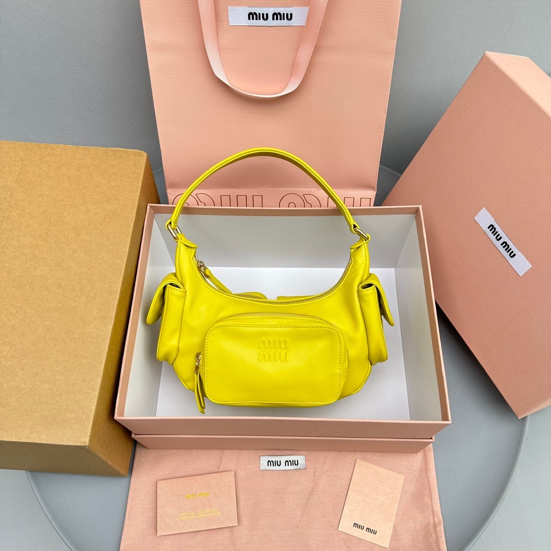 4D8956AE-83D5-40C6-BCBC-BB3505298BCB