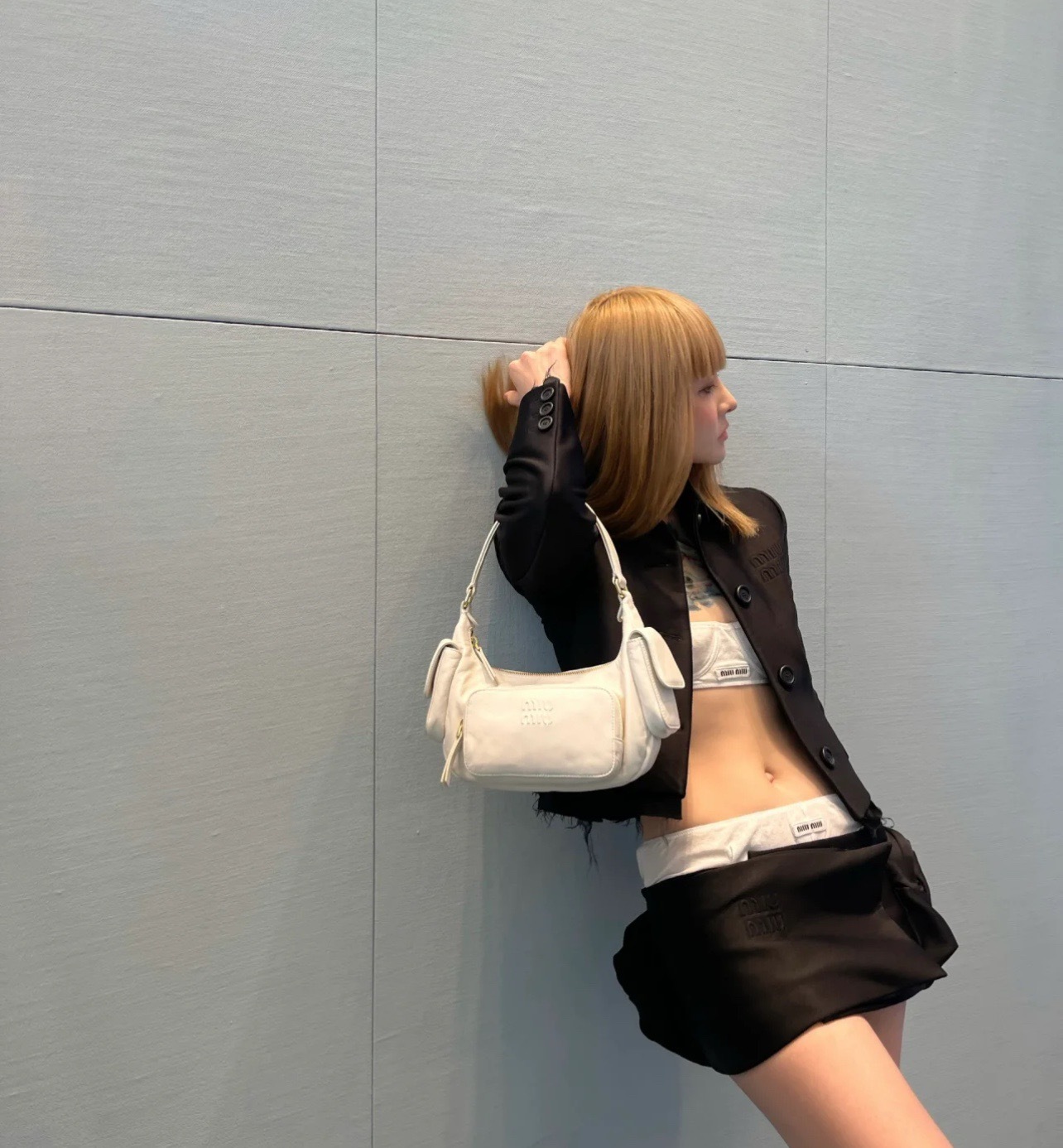 CB0C301A-DEEF-421E-852E-8E1B3CF85751