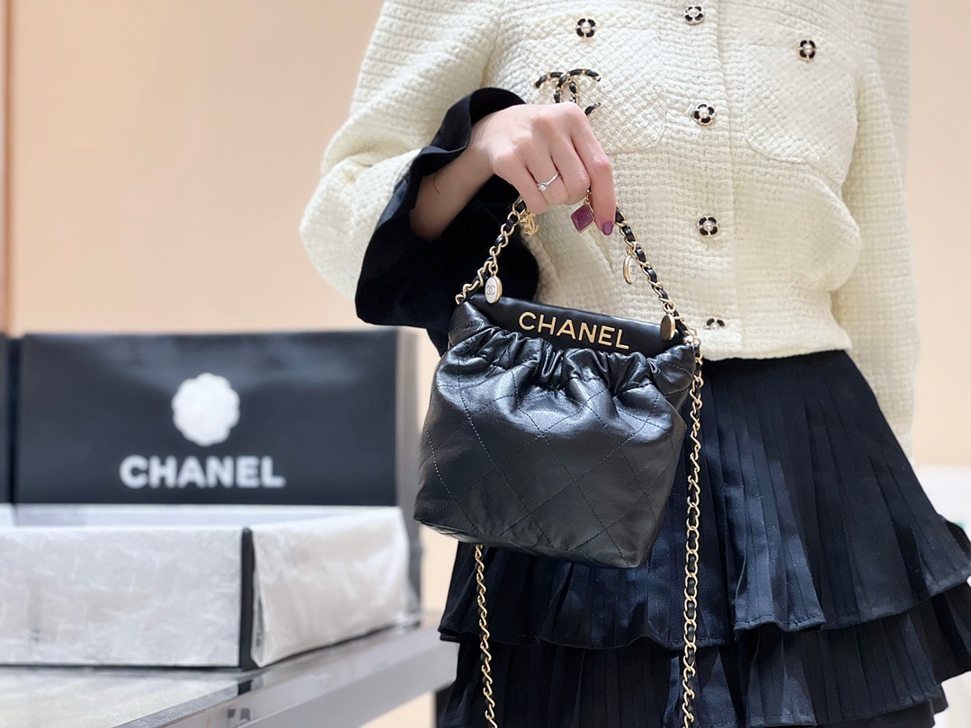 E4BA7C9D-EC5C-4B08-A53F-F68142F20A77