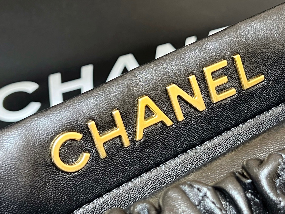 70395DE7-2511-49D9-9279-3D41ADB14531