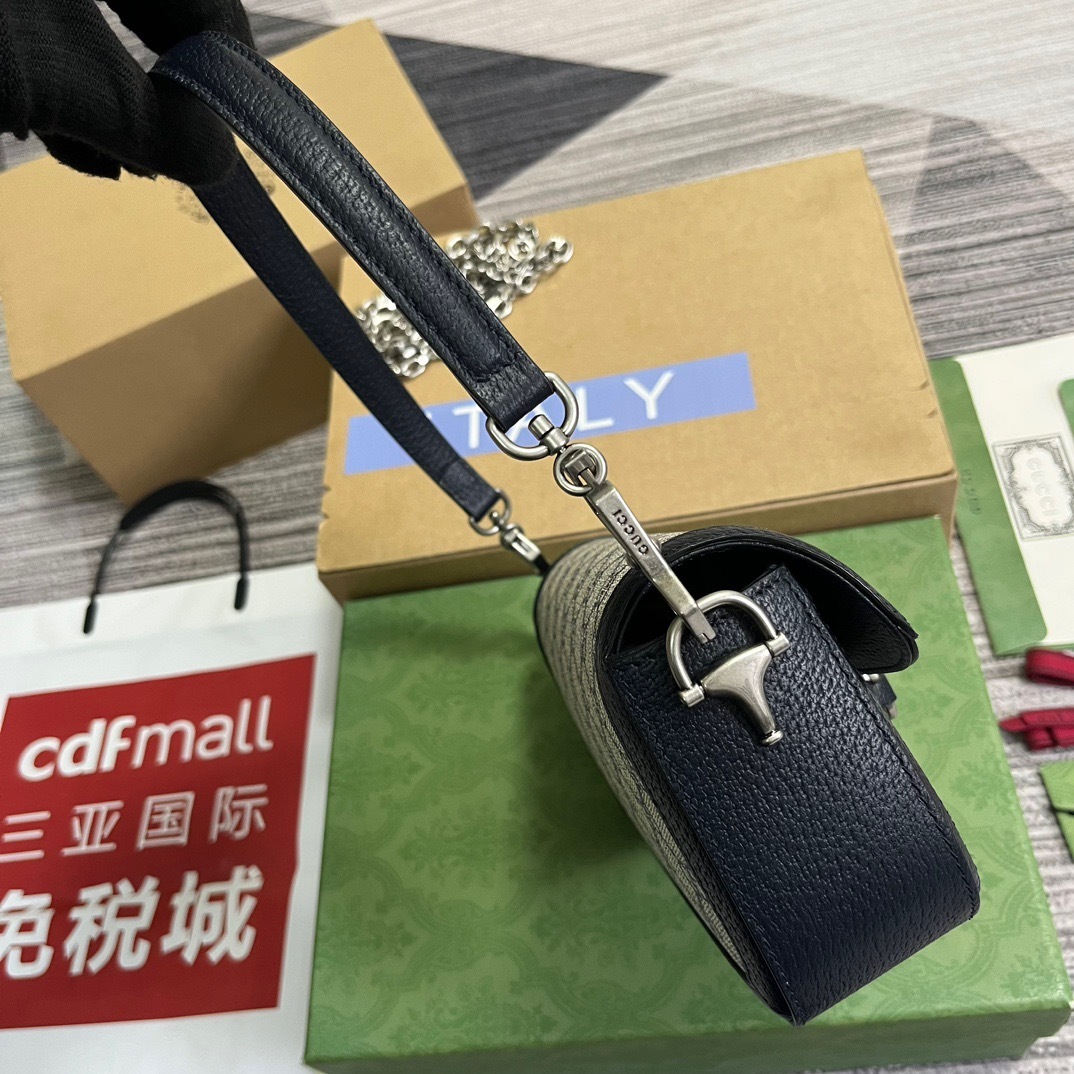 939385C1-C235-4125-B2B8-8CE84EC48119