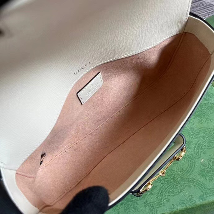 A7C093E4-F684-476F-82A4-5C8ED1E62806