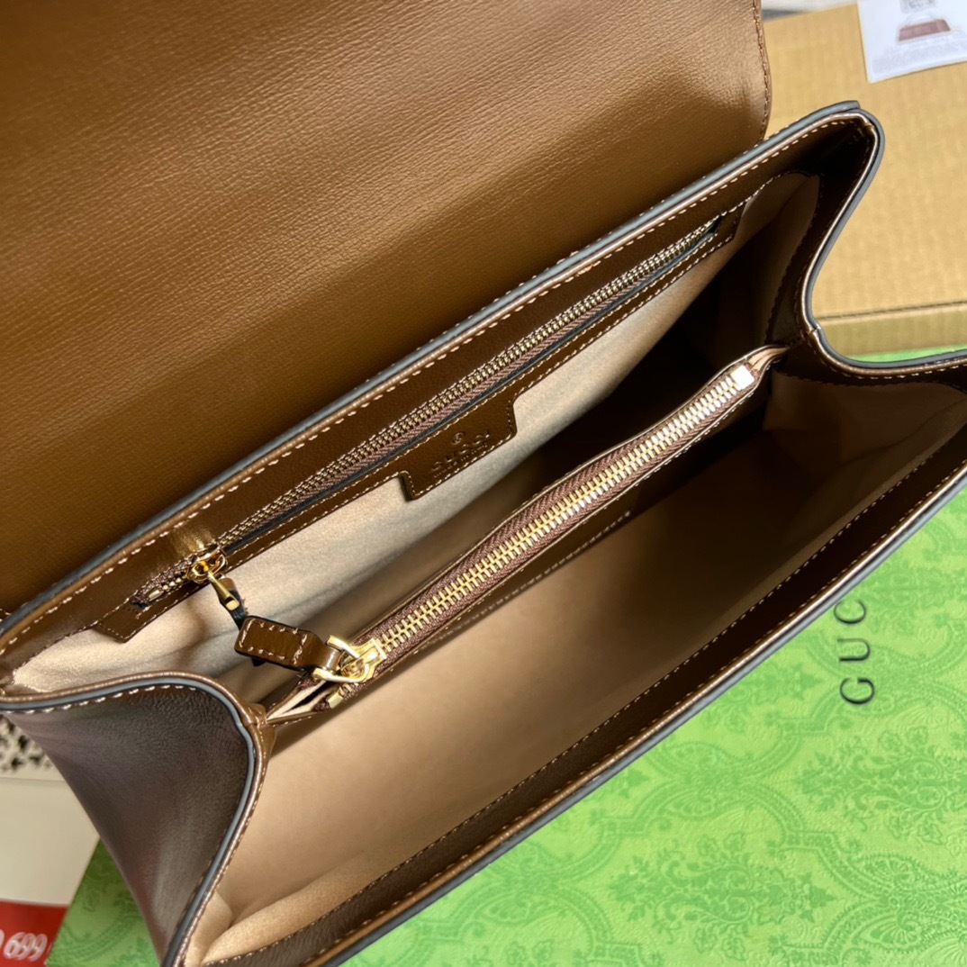 FA2F0AF7-250E-4DF5-BC9C-276FC9BD6235