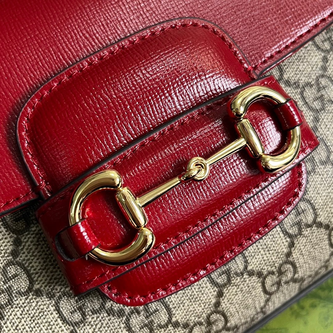 3EE12120-84AB-4E6E-BC85-4333D23E33B2