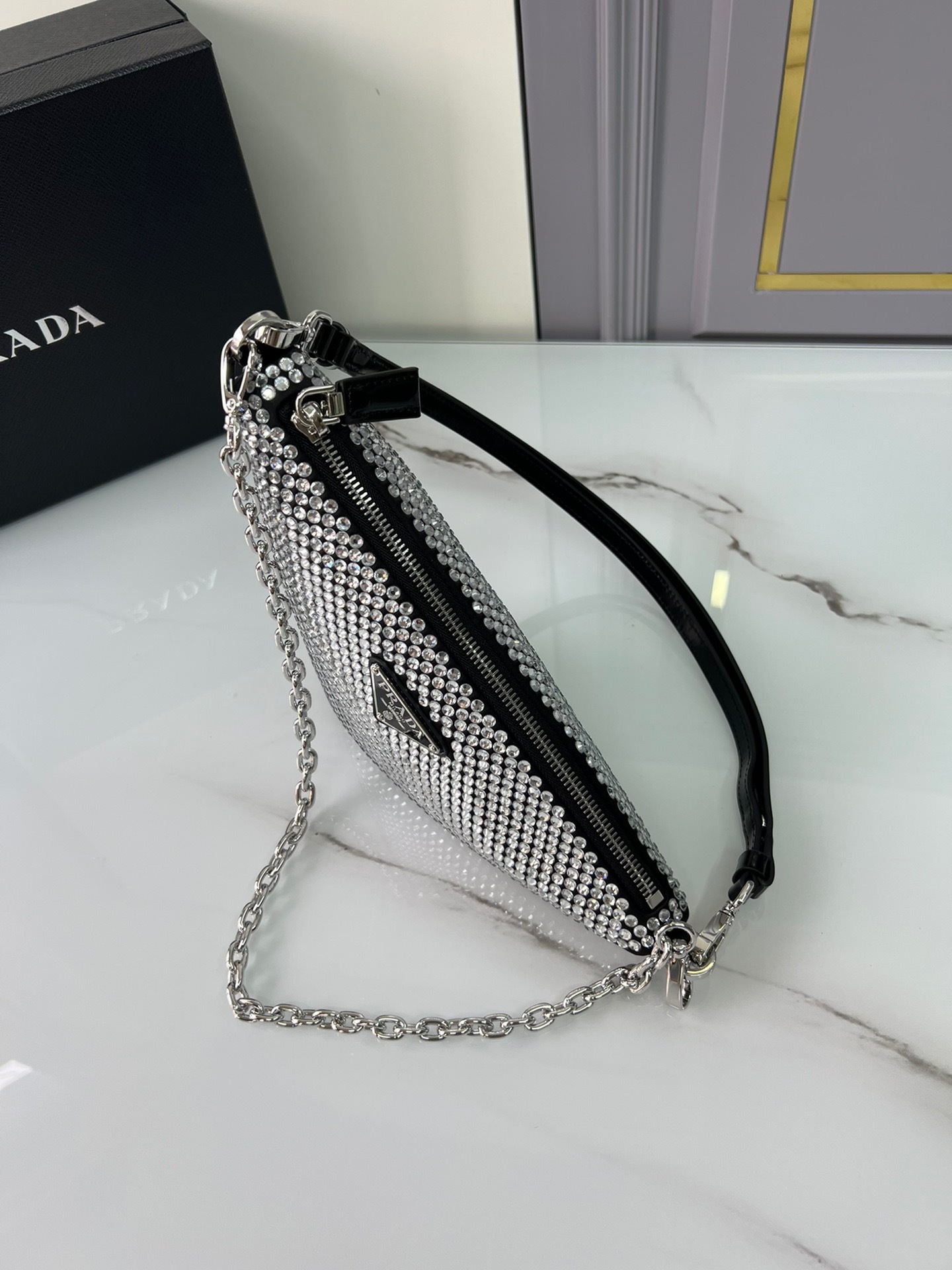 87E019E8-54BE-4D42-BB8E-56F3FBA58F4D