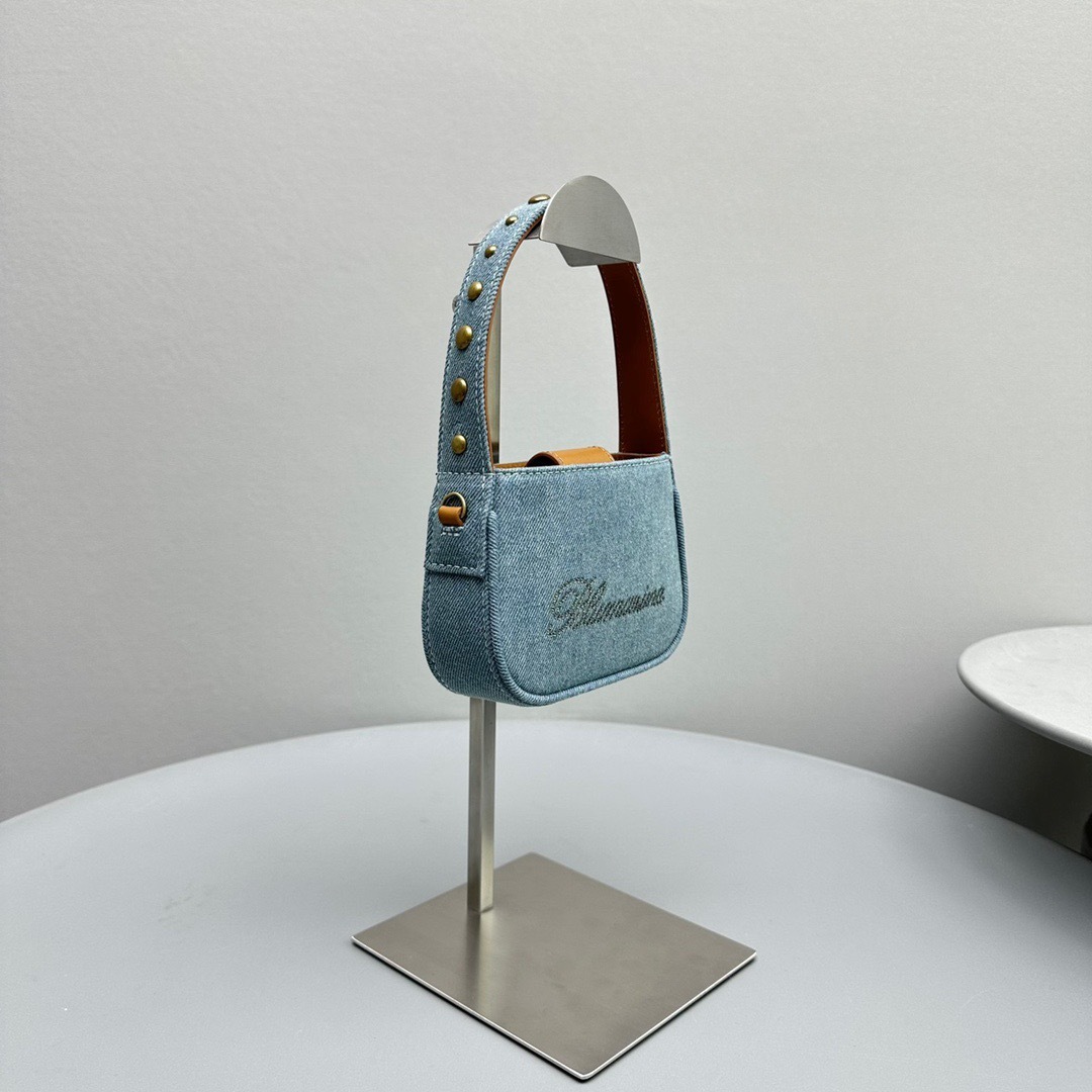 802CAD9B-B574-437C-9473-C99F5718344E