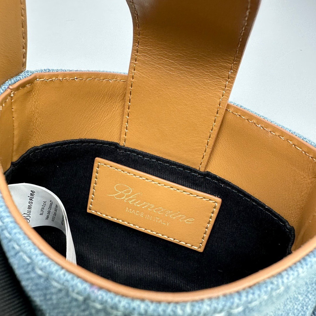 8D616EC0-1B29-431E-A62D-5BFE82F0EE23