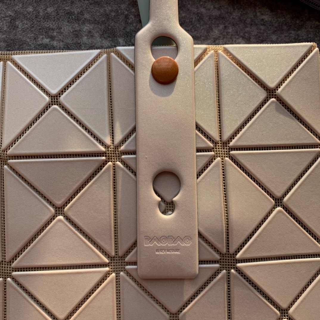 7B5295D6-F87B-4439-96AE-847048DE4B0B