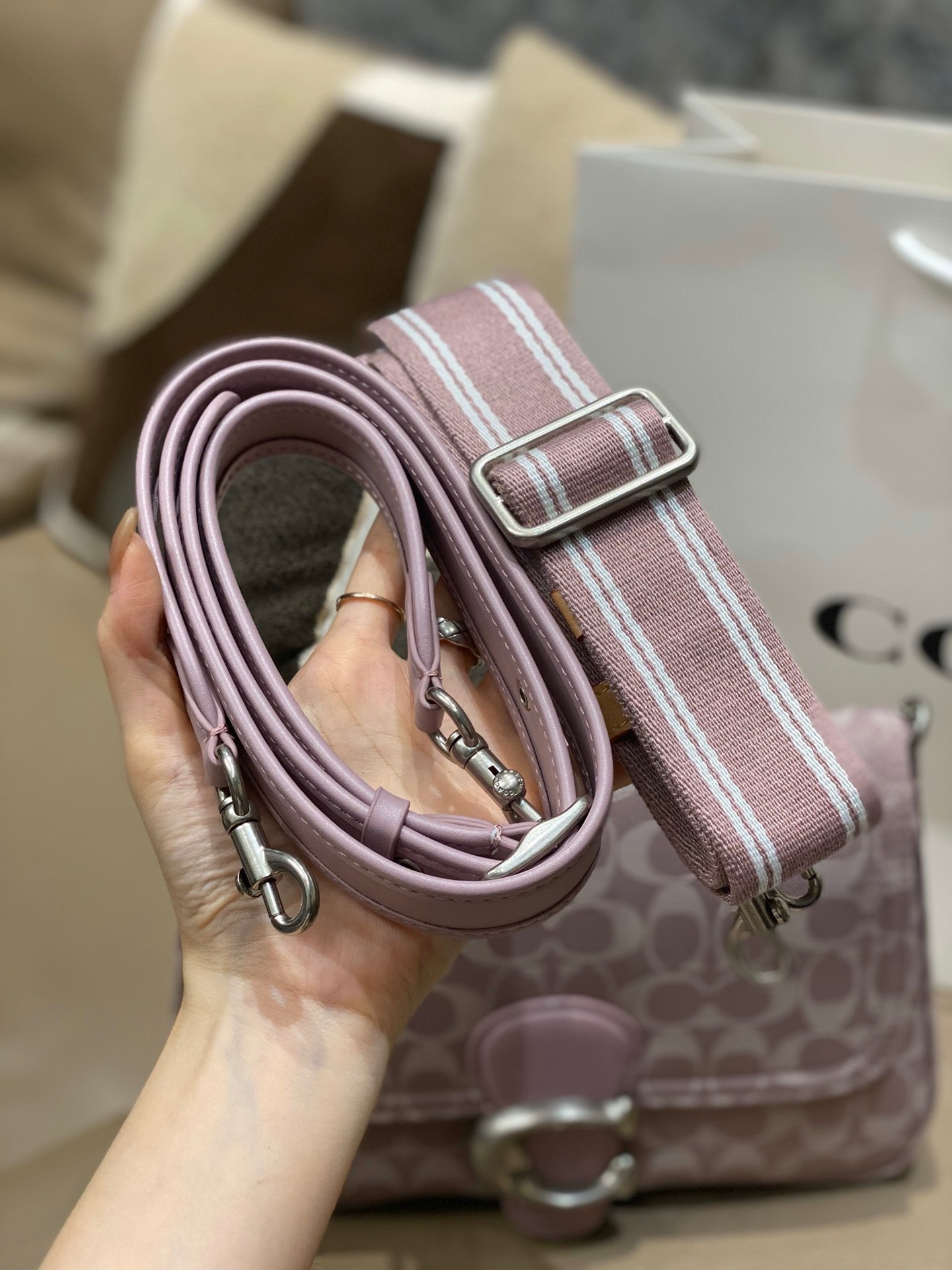 A09B39ED-82A2-457F-A64E-226A8144B08E