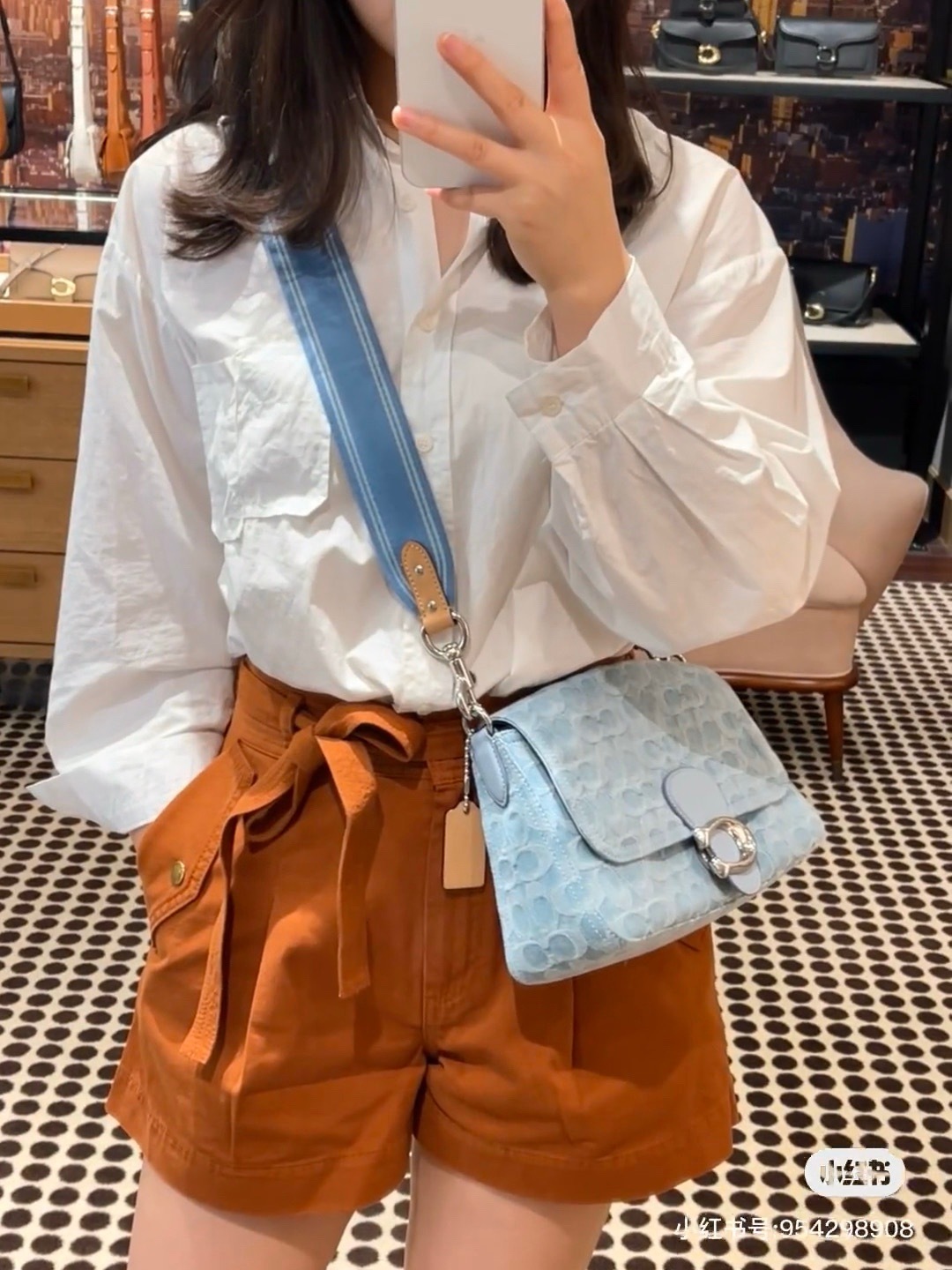 994FB3A3-19AA-40E8-9096-5F5A2D3E8C8E