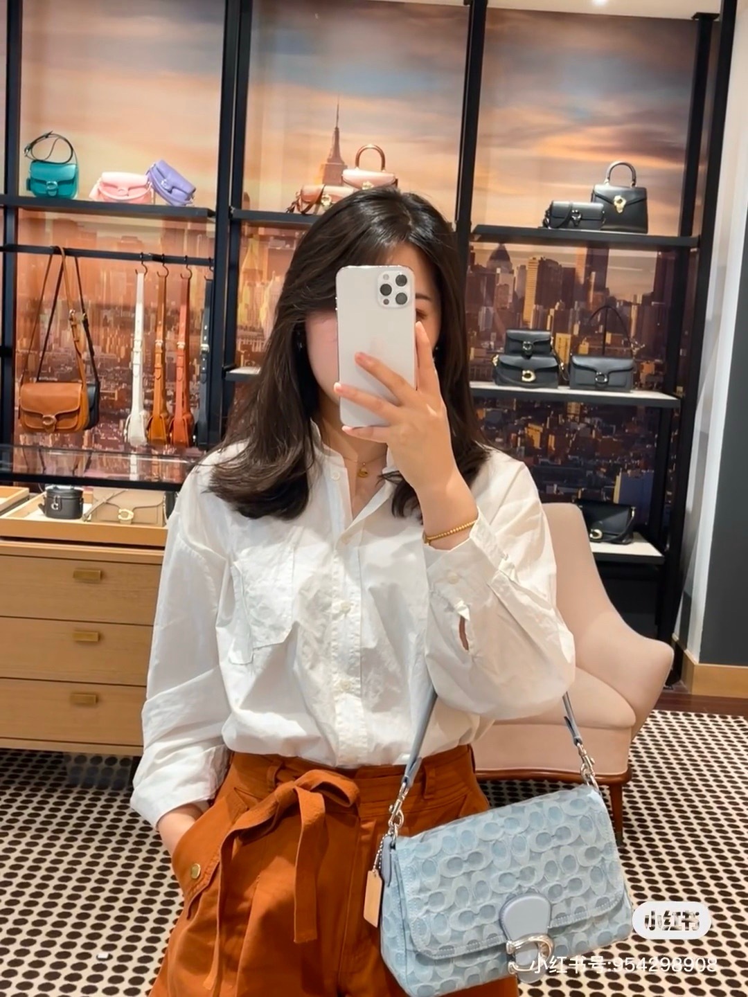 B2CD40E4-AAAA-4A7D-BBE9-DCBA31B0DF4A